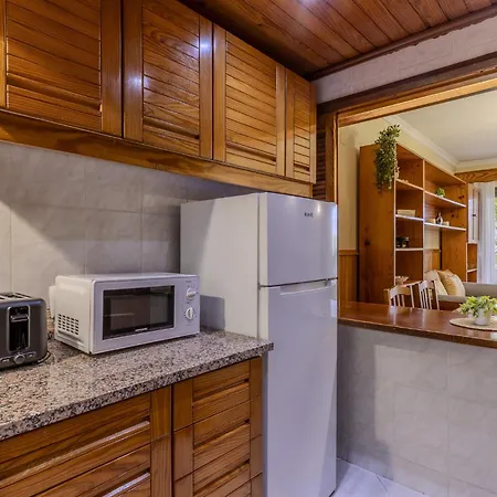 #366 Cozy 1br Retreat Private Balcony Lägenhet Albufeira